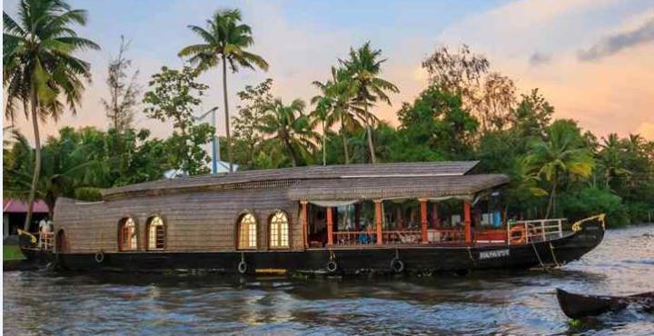 Aqua Jumbo Houseboats Hotel Kumarakom Exterior foto